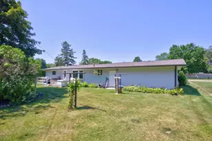 444 Meadow Ln, Wisconsin Rapids, WI 54494 - Photo 11