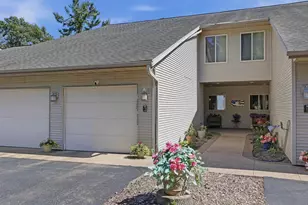 2633 Sunset Blvd #Unit #2, Stevens Point, WI 54481 - Photo 3