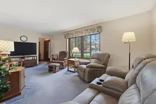 410 Hawthorne Ave, Plover, WI 54467 - Photo 11