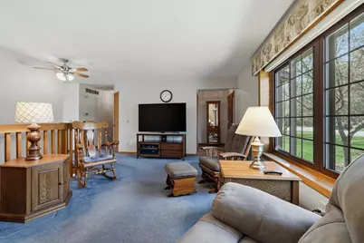 410 Hawthorne Avenue, Plover, WI 54467 - Photo 9