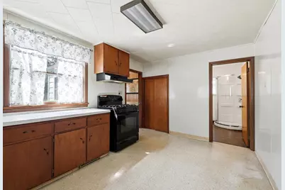 449 W Clark Street, Stevens Point, WI 54481 - Photo 19
