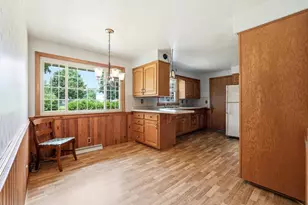 2416 Center St, Stevens Point, WI 54481 - Photo 11