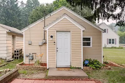 902 Brown Street, Wausau, WI 54403 - Photo 3