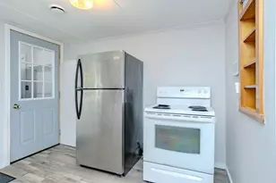 902 Brown St, Wausau, WI 54403 - Photo 15