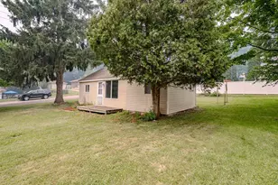 902 Brown St, Wausau, WI 54403 - Photo 5