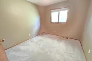 8040 White Pine Dr, Wisconsin Rapids, WI 54494 - Photo 15