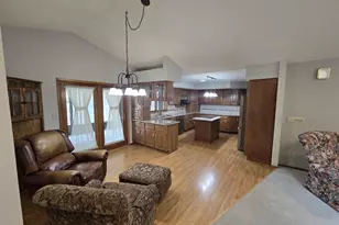 8040 White Pine Dr, Wisconsin Rapids, WI 54494 - Photo 5