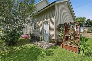 315 W Depot St, Marshfield, WI 54449 - Photo 35