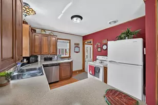 2425 Simonis St, Stevens Point, WI 54481 - Photo 13