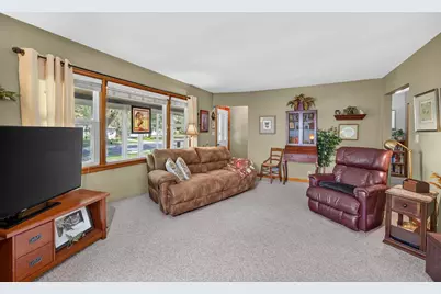 2425 Simonis Street, Stevens Point, WI 54481 - Photo 7