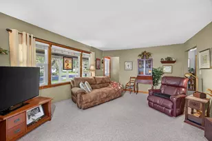 2425 Simonis St, Stevens Point, WI 54481 - Photo 7