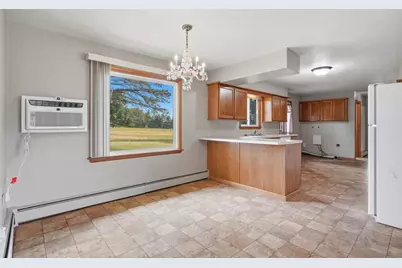 1412 N Oak Avenue, Marshfield, WI 54449 - Photo 7