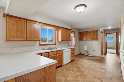 1412 N Oak Avenue, Marshfield, WI 54449 - Photo 9