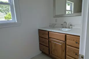 201 W 4th St, Marshfield, WI 54449 - Photo 37