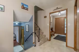 1311 Greenhill Dr, Wausau, WI 54401 - Photo 9