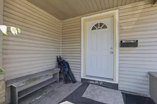 1632 Division St, Stevens Point, WI 54481 - Photo 3