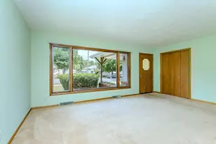 819 Broadway Ave, Wausau, WI 54403 - Photo 3