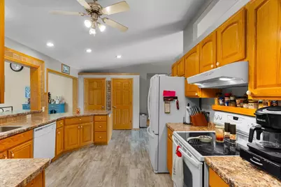 706 W Roberts Street, Spencer, WI 54479 - Photo 9