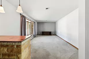 211 Meadow St, Stevens Point, WI 54481 - Photo 9