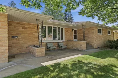 211 Meadow Street, Stevens Point, WI 54481 - Photo 5