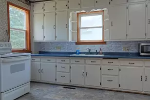 530 W Maple St, Medford, WI 54451 - Photo 5