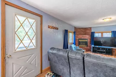 1242 S 9th Avenue, Wausau, WI 54401 - Photo 5