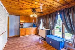 1242 S 9th Ave, Wausau, WI 54401 - Photo 9