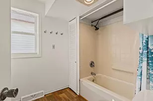 607 N Maple Ave, Marshfield, WI 54449 - Photo 9