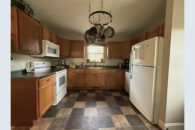 2916 Lindbergh Avenue, Stevens Point, WI 54481 - Photo 9