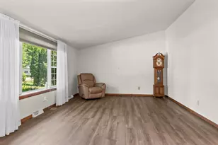 3021 Katherine Cir, Plover, WI 54467 - Photo 9