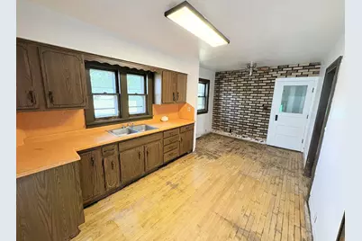 2261 W Grand Avenue, Wisconsin Rapids, WI 54495 - Photo 9