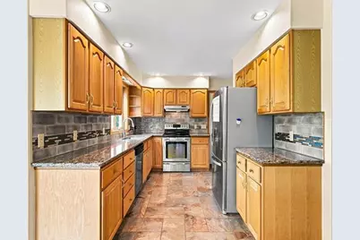 1213 W Jefferson Street, Marshfield, WI 54449 - Photo 11