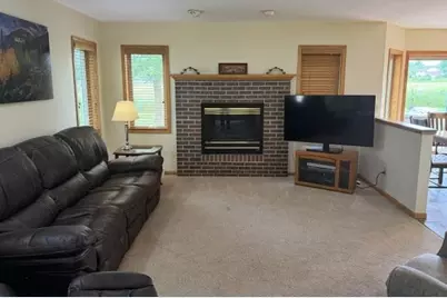 1213 W Jefferson Street, Marshfield, WI 54449 - Photo 3