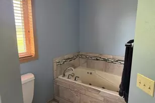 1213 W Jefferson St, Marshfield, WI 54449 - Photo 15