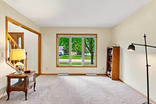 1213 W Jefferson St, Marshfield, WI 54449 - Photo 7