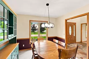 1213 W Jefferson St, Marshfield, WI 54449 - Photo 15
