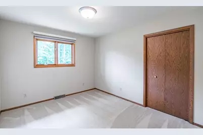 812 S 84th Avenue, Wausau, WI 54401 - Photo 33