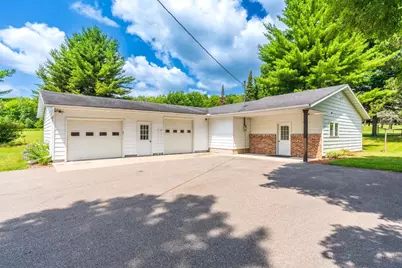 812 S 84th Avenue, Wausau, WI 54401 - Photo 7