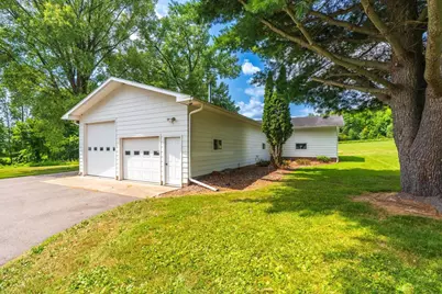 812 S 84th Avenue, Wausau, WI 54401 - Photo 9