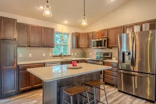 6707 Cavin Dr, Wausau, WI 54401 - Photo 13