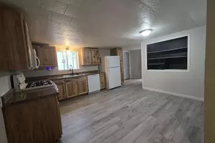 2142 Strongs Ave, Stevens Point, WI 54481 - Photo 9