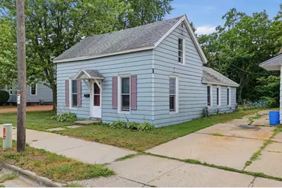 2142 Strongs Avenue, Stevens Point, WI 54481 - Photo 3