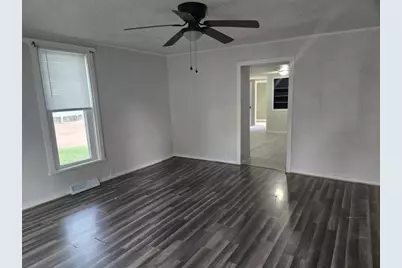 2142 Strongs Avenue, Stevens Point, WI 54481 - Photo 5