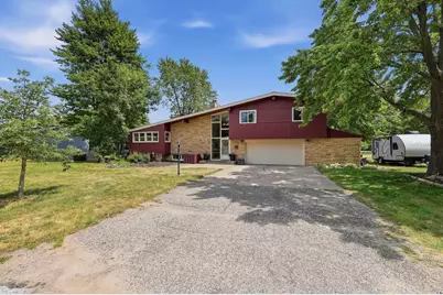 617 Sunset Boulevard, Stevens Point, WI 54481 - Photo 3