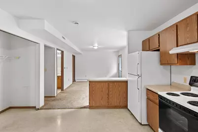 725 Prentice Street, Stevens Point, WI 54481 - Photo 7