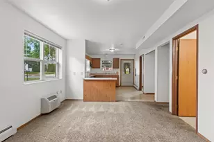 725 Prentice St, Stevens Point, WI 54481 - Photo 5