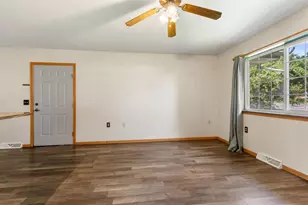 1001 Williams St, Stevens Point, WI 54481 - Photo 5