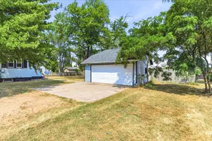 1641 S 6th St, Wisconsin Rapids, WI 54494 - Photo 5