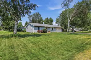 332 Verrill St, Stevens Point, WI 54481 - Photo 3