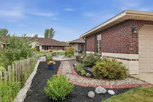1032 Jasmine Ln, Stevens Point, WI 54482 - Photo 9